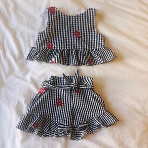 Boutique 2 piece crop & ruffled shorts - 18 month
